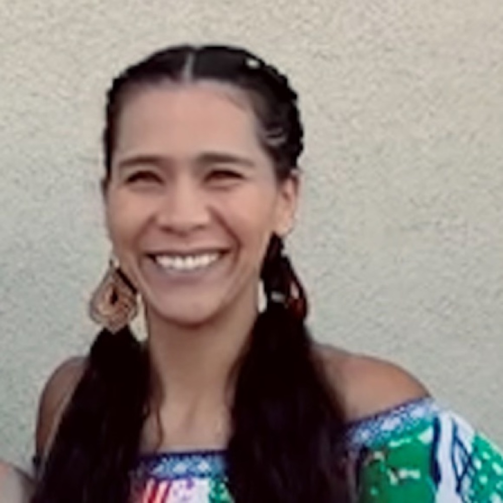 Meet your Posher, Noemi
